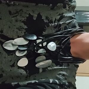 Viktoria Hayman mother of Pearl fall necklace